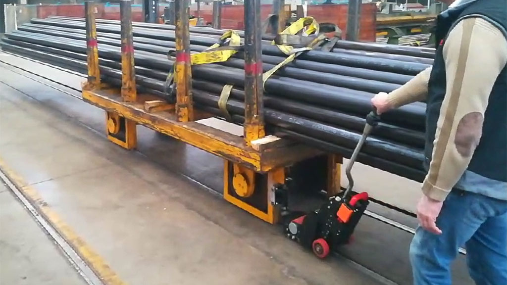 Moviroll MRE with hook accessory