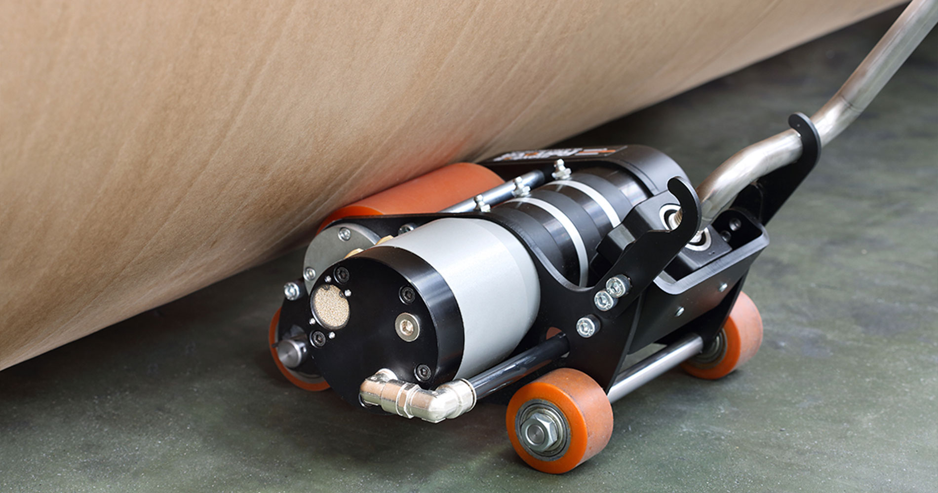 Roll pushers for paper and corrugated MOVIROLL » Renova