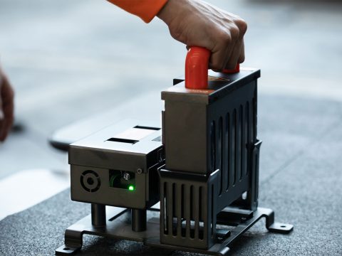 Moviroll roll pusher